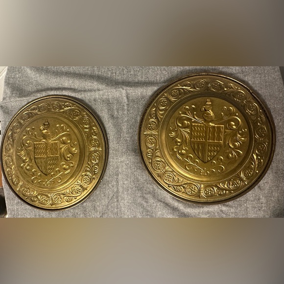 Elegant Brass / White Shield Coat of Arms Wall Plaques. Set of 2 - Picture 2 of 7